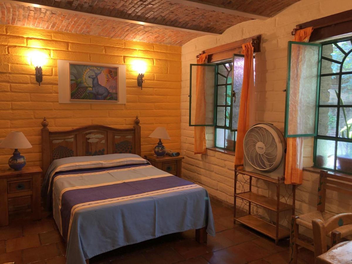Casa Del Retono Bed & Breakfast Tlaquepaque Dış mekan fotoğraf