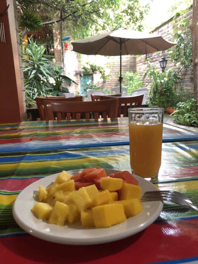 Casa Del Retono Bed & Breakfast Tlaquepaque Dış mekan fotoğraf