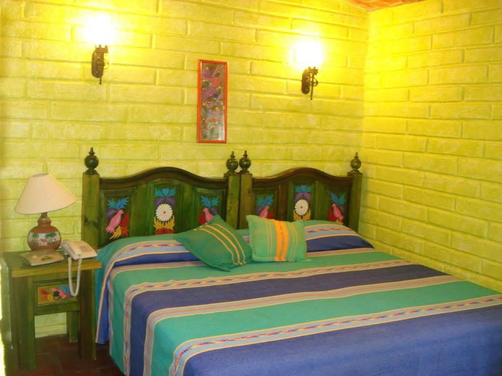 Casa Del Retono Bed & Breakfast Tlaquepaque Dış mekan fotoğraf