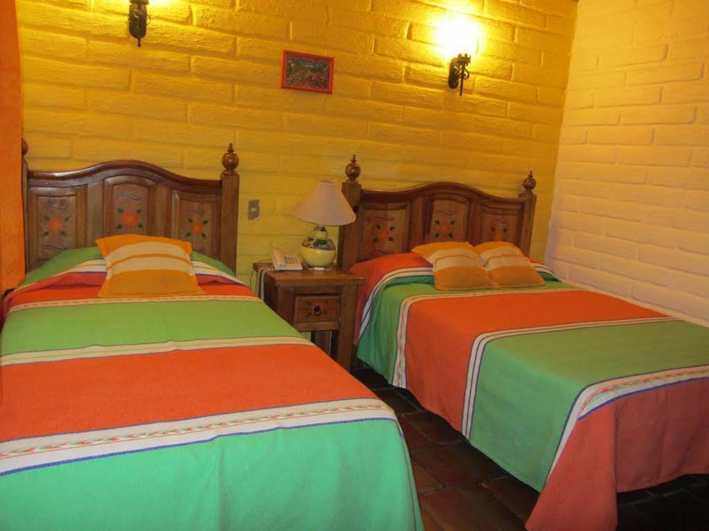 Casa Del Retono Bed & Breakfast Tlaquepaque Dış mekan fotoğraf